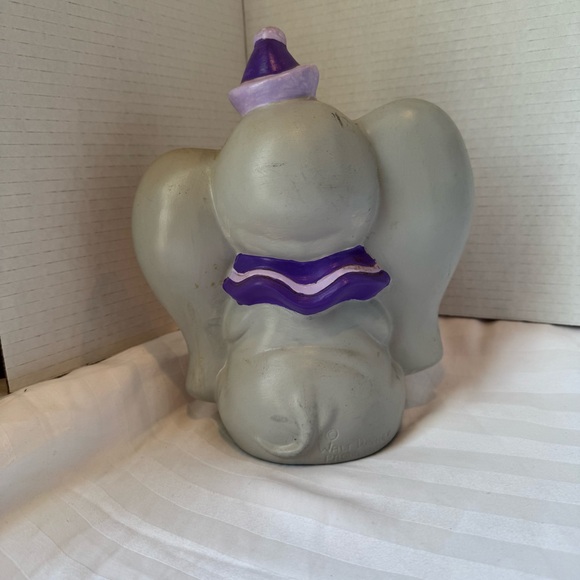 Vintage Dumbo Elephant Ceramic Figure from Walt Disney Productions - Picture 6 of 8